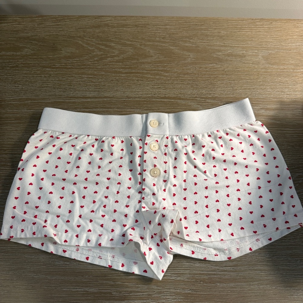 Brandy Melville short